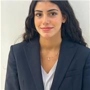 Professeur particulier donne des cours de soutien scolaire en anglais aux élèves de la 6ème à la terminale